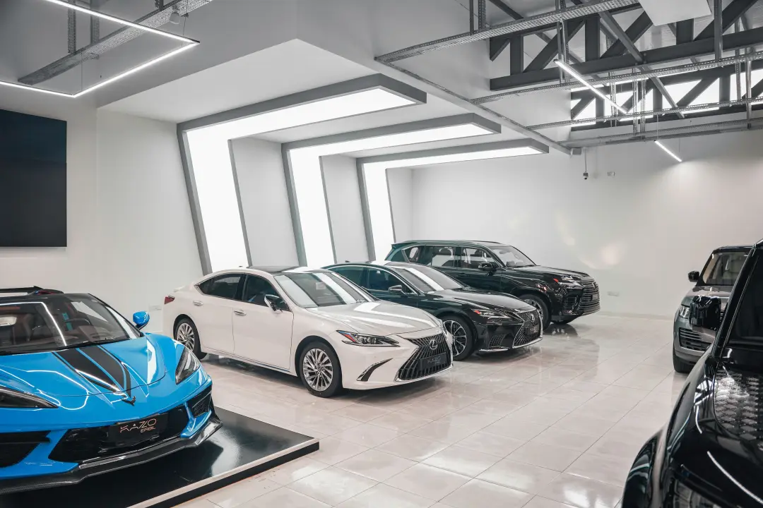 Auto Dealership Cleaning